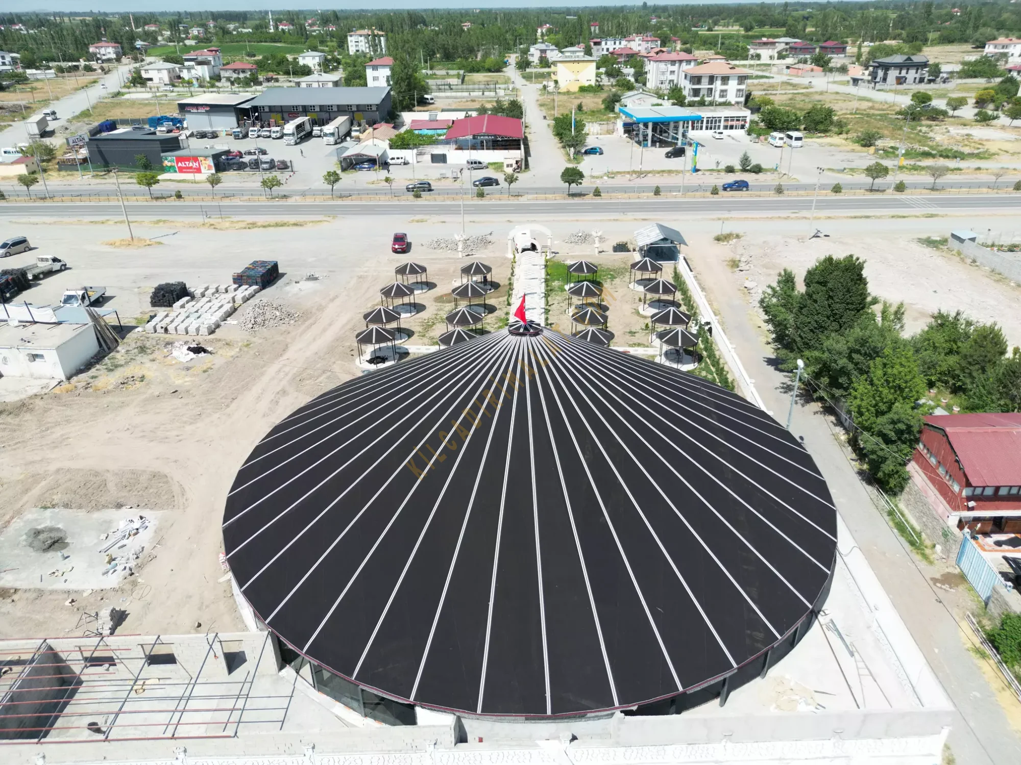 Igdır Belediyesi Düğün Salonu ( Türkiye’nin Tek Parça Orta Direksiz En büyük Çadırı )